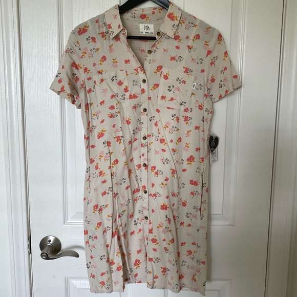 Vans Dresses & Skirts - NWT Vans x Leila Hurst Collection Floral Dress